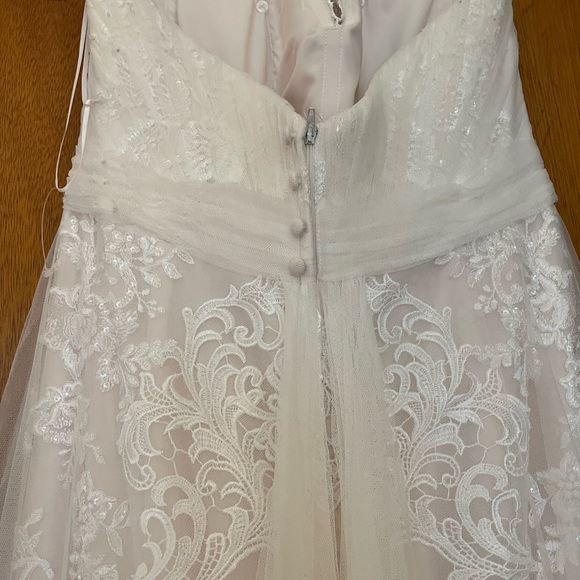 A brand new  ivory blush withoverlay Stella York wedding dress size 14 - Picture 12 of 12